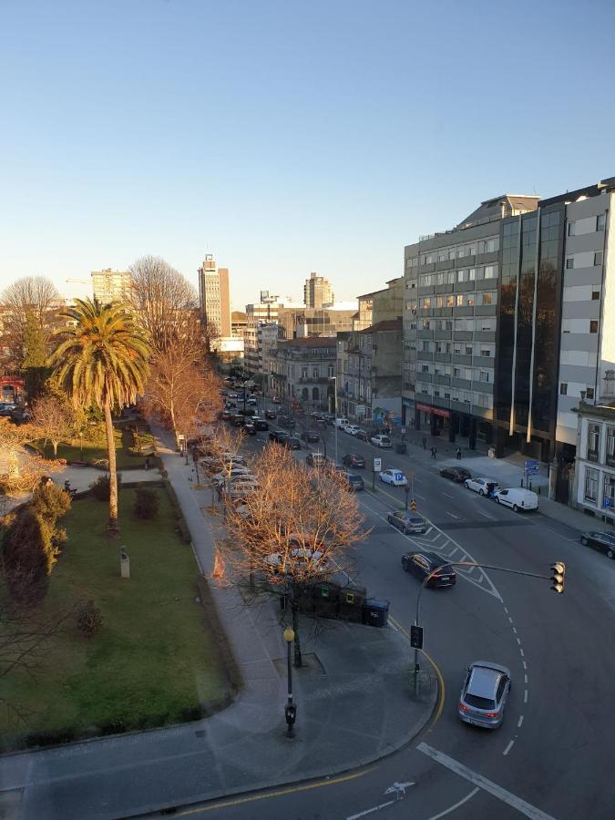 Stunning Downtown Apartment - 4 Pp/ Ac / Tv / Wifi Porto Kültér fotó